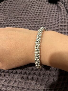 LAGOS Caviar Size M Silver Beaded Women's Bracelet - Elegant Silver Bracelet